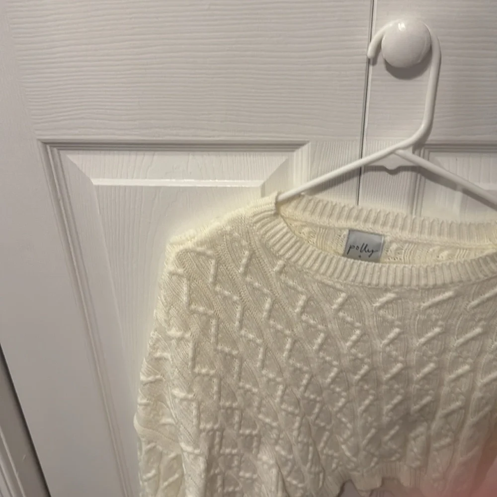 Princess Polly White Ainsley Cream Cable Knit Cropped Sweater - Picture 4 of 5